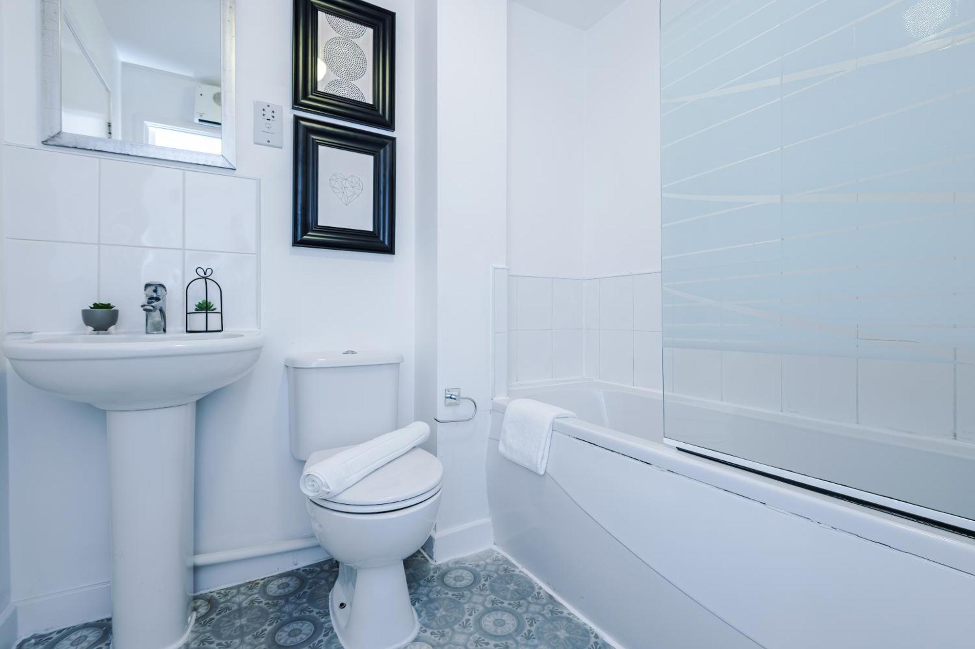 The Consort Serviced Apartment 考文垂 外观 照片